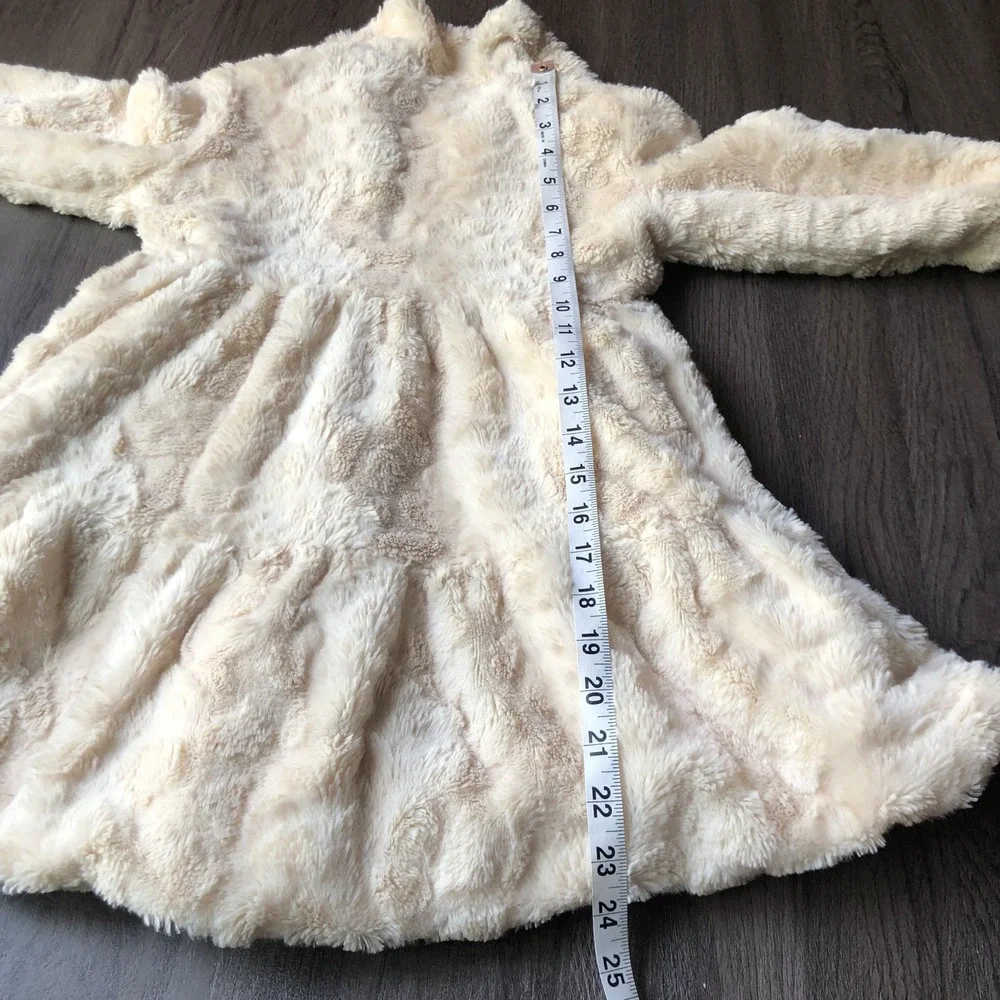 Widgeon Faux Fur Winter Coat Girls Size 4 Cream Whimsical Fantasy Soft Cozy